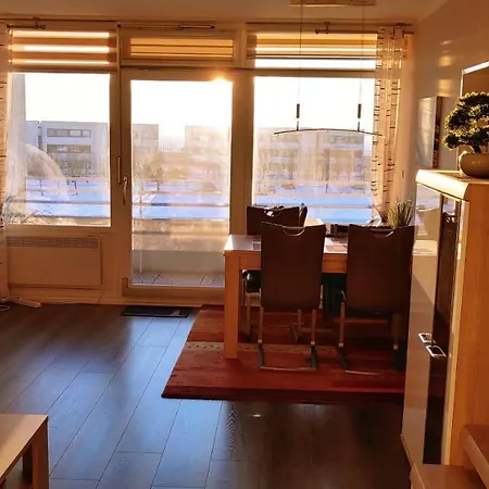 Sunny Apartment *