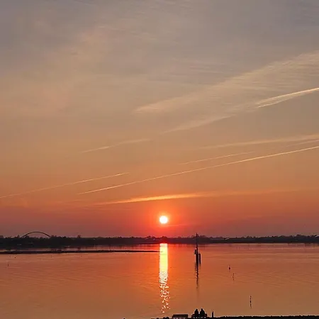 Sunny Lägenhet